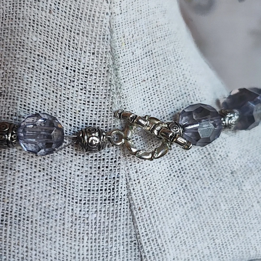 Grey Lavender Plastic Acrylic Lucite Faceted Bead Cut Beaded Vintage Necklace